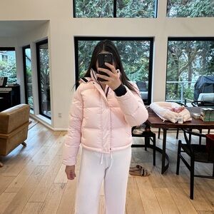 Aritzia Baby Pink Super Puff Shorty (XS)
